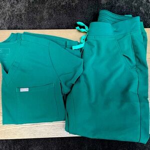 Figs Hunter Green Set